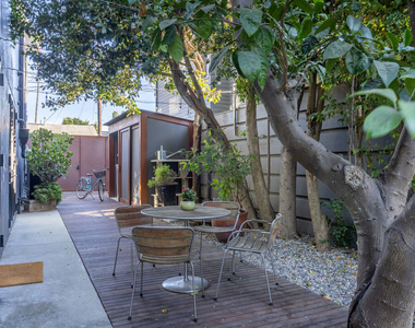 746 Marco Place - Photo Thumbnail 14