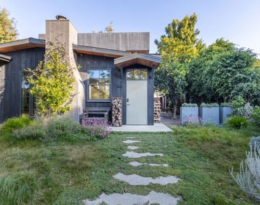 746 Marco Place - Photo Thumbnail 2