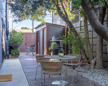 746 Marco Place - Photo Thumbnail 16