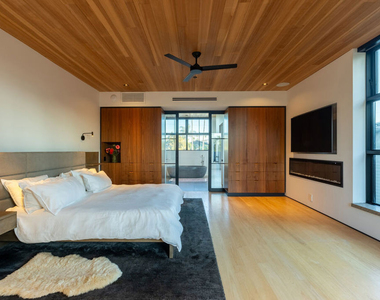 746 Marco Place - Photo Thumbnail 43