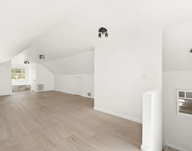 4309 Gentry Avenue - Photo Thumbnail 33