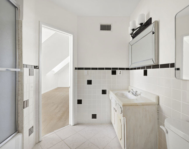 4309 Gentry Avenue - Photo Thumbnail 27