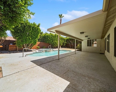 37762 Drexell Drive - Photo Thumbnail 34