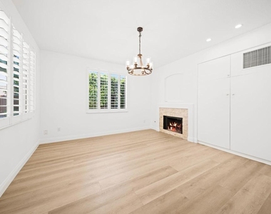 37762 Drexell Drive - Photo Thumbnail 10