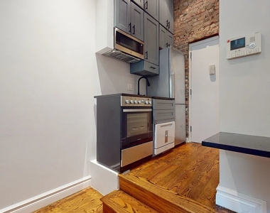 234 West 14th Street - Photo Thumbnail 1