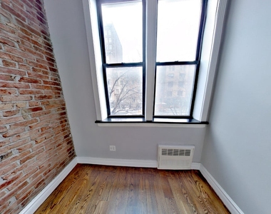 234 West 14th Street - Photo Thumbnail 3