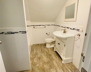 69 Grand Avenue - Photo Thumbnail 11
