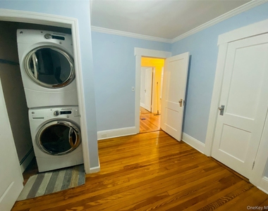 69 Grand Avenue - Photo Thumbnail 4