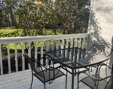220 Montauk Highway - Photo Thumbnail 9