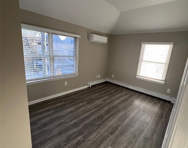 441 Manville Road - Photo Thumbnail 3