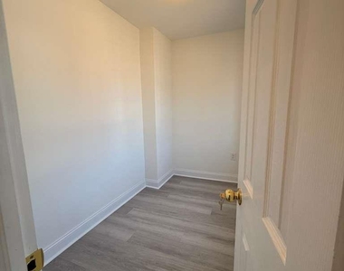 120-54 194th Street - Photo Thumbnail 6