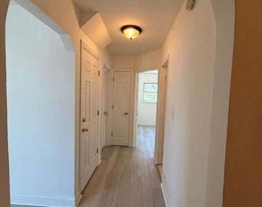 120-54 194th Street - Photo Thumbnail 5