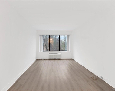 500 High Point Drive - Photo Thumbnail 19