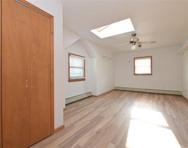 24948 Rushmore Terrace - Photo Thumbnail 14