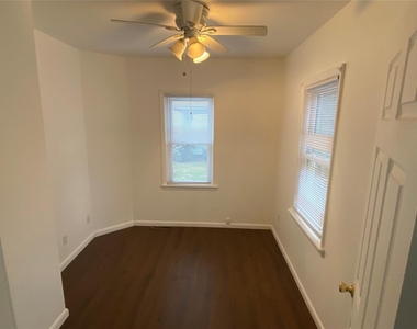 102 Sullivan Street - Photo Thumbnail 2