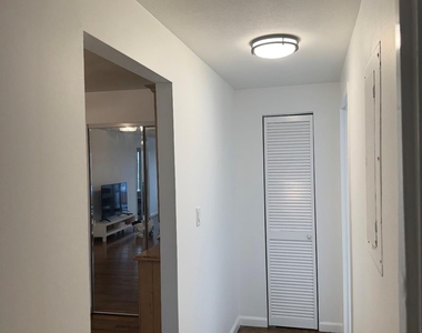 235 W Park Avenue - Photo Thumbnail 23