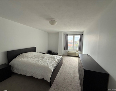 235 W Park Avenue - Photo Thumbnail 24