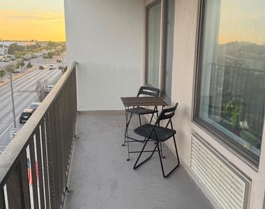 235 W Park Avenue - Photo Thumbnail 10