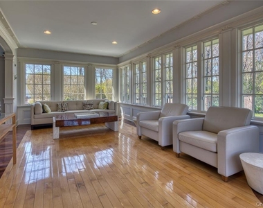 11003 Main Road - Photo Thumbnail 6