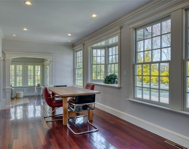 11003 Main Road - Photo Thumbnail 9