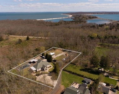 11003 Main Road - Photo Thumbnail 3