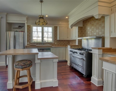 11003 Main Road - Photo Thumbnail 7