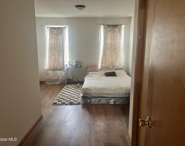 164 Madison Avenue - Photo Thumbnail 6