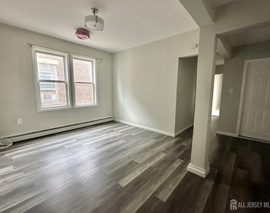 159 Lewis Street - Photo Thumbnail 5