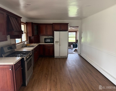80 Gates Road - Photo Thumbnail 5