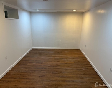 80 Gates Road - Photo Thumbnail 14