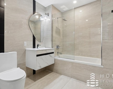 88 Linden Boulevard - Photo Thumbnail 2