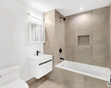 469 Convent Avenue - Photo Thumbnail 7