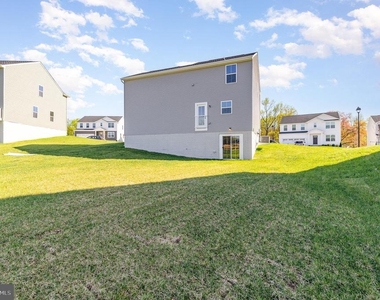 6210 Farrier Way - Photo Thumbnail 23