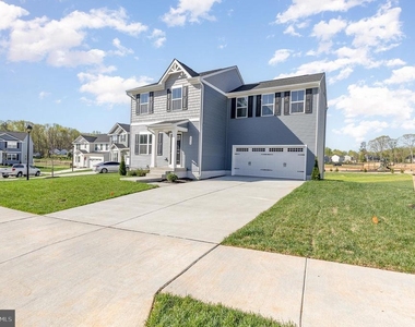 6210 Farrier Way - Photo Thumbnail 2