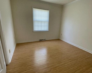 5516 Bounds Street - Photo Thumbnail 10