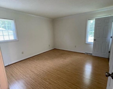 5516 Bounds Street - Photo Thumbnail 8