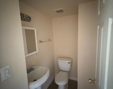 3331 Wyndale Court - Photo Thumbnail 3