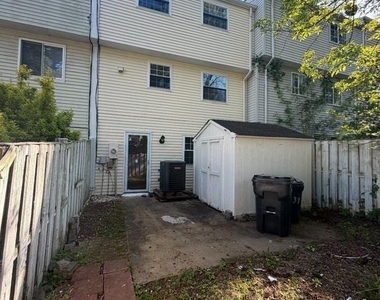3331 Wyndale Court - Photo Thumbnail 6
