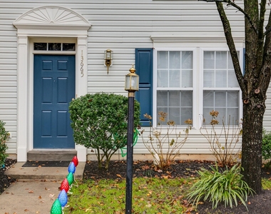 13665 Saint Johns Wood Place - Photo Thumbnail 3