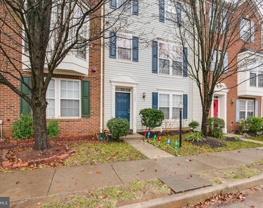 13665 Saint Johns Wood Place - Photo Thumbnail 5