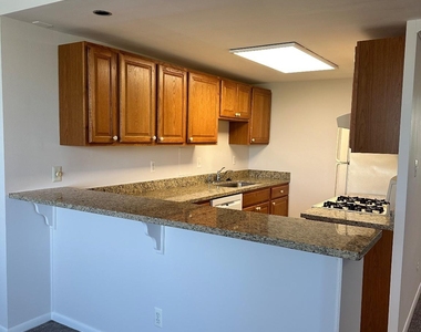 4600 Duke Street - Photo Thumbnail 2
