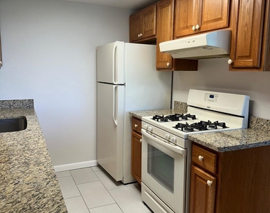 4600 Duke Street - Photo Thumbnail 4