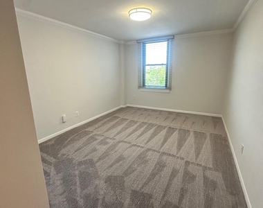 4600 Duke Street - Photo Thumbnail 14