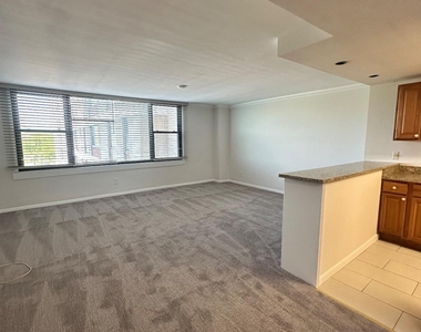 4600 Duke Street - Photo Thumbnail 6