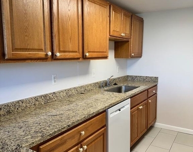 4600 Duke Street - Photo Thumbnail 3