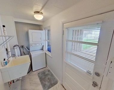 17368 Susquehanna Trail S - Photo Thumbnail 3