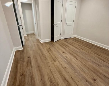 1701 Point Breeze Avenue - Photo Thumbnail 10