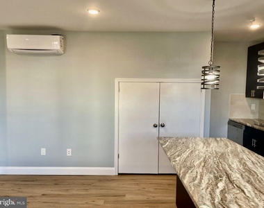 1701 Point Breeze Avenue - Photo Thumbnail 2