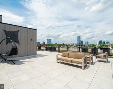 2201 Washington Avenue - Photo Thumbnail 8