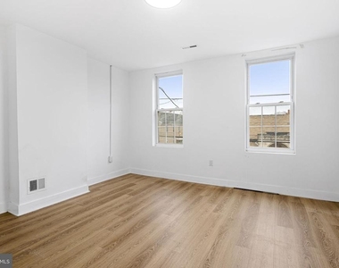 1320 S 26th Street - Photo Thumbnail 7